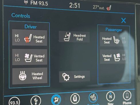 Used 2019 Chrysler Pacifica Limited image 5