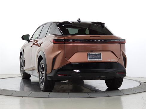 Used 2025 Lexus RZ 300e w/ Accessory Package (2T) FWD image 5