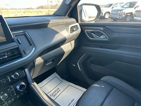 Used 2024 GMC Yukon XL SLT image 54