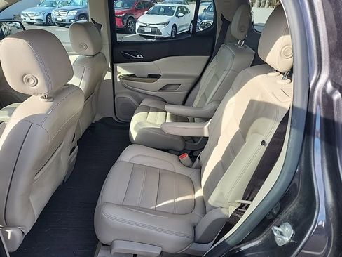 Used 2019 GMC Acadia Denali w/ Technology Package image 11