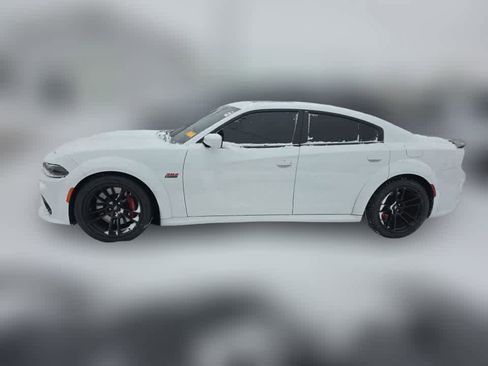 Used 2022 Dodge Charger Scat Pack image 2