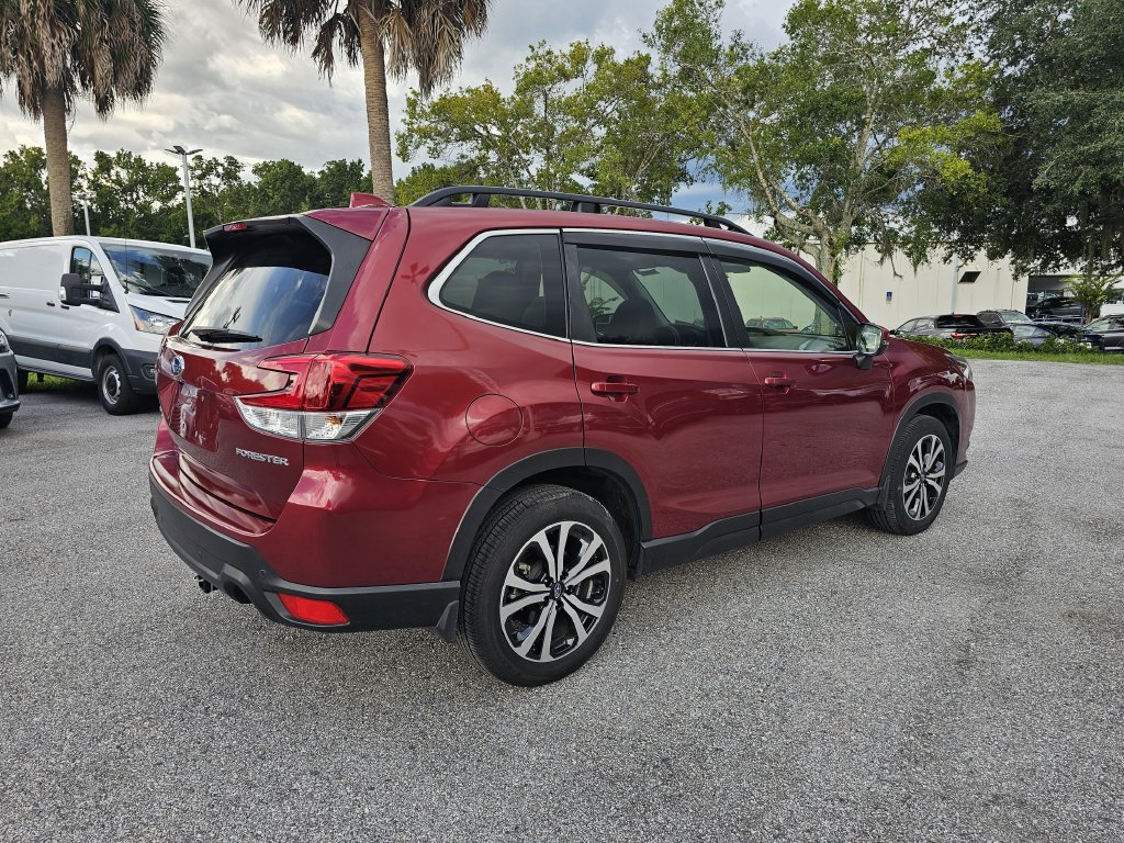 Certified 2023 Subaru Forester Limited AWD/4WD image 3