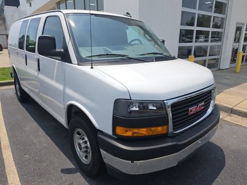 Used 2024 GMC Savana 2500 w/ Driver Convenience Package RWD image 2