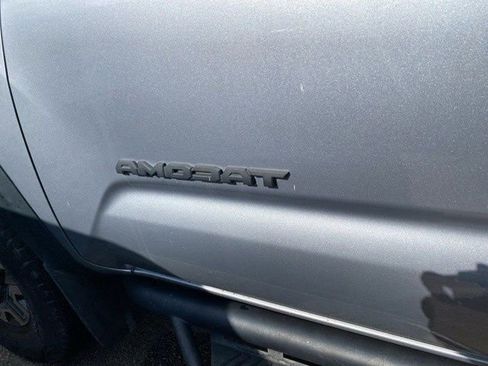 Used 2021 Toyota Tacoma TRD Off-Road image 13