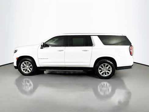 Used 2021 Chevrolet Suburban Premier w/ Premium Package image 4