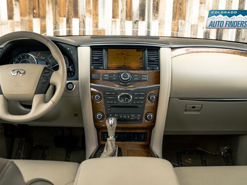 Used 2011 INFINITI QX56 4WD w/ Theater Pkg image 21