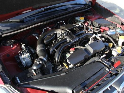 Used 2015 Subaru Crosstrek 2.0i Premium image 13