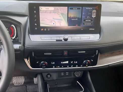 Certified 2025 Nissan Rogue Platinum AWD/4WD image 30