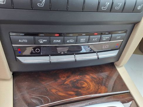 Used 2011 Mercedes-Benz E 350 Cabriolet image 13