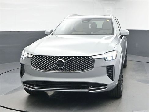 New 2026 Volvo XC90 B6 Plus w/ Protection Package Premier image 3