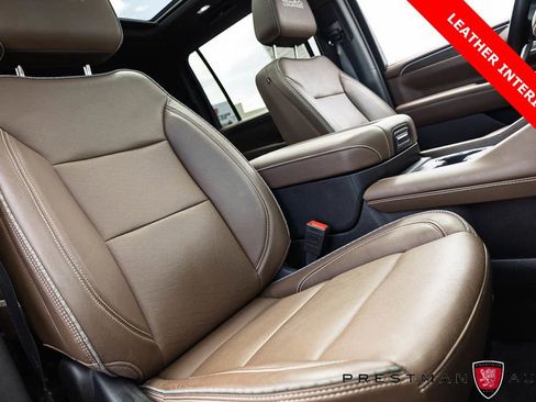 Used 2024 Chevrolet Suburban High Country AWD/4WD image 5