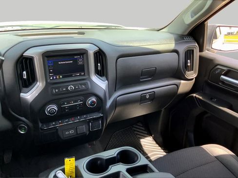 Used 2024 Chevrolet Silverado 1500 Custom RWD image 9