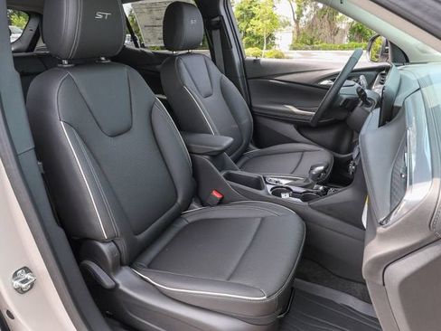 New 2026 Buick Encore GX Sport Touring AWD/4WD image 23