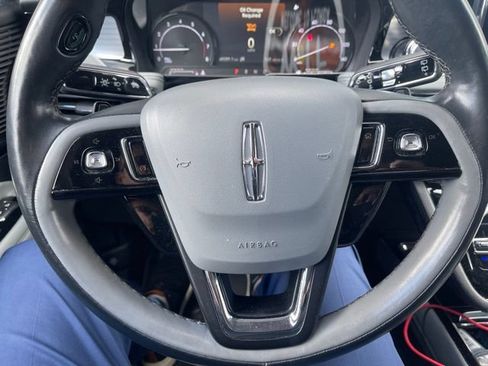Used 2022 Lincoln Corsair FWD w/ Premium Package image 5