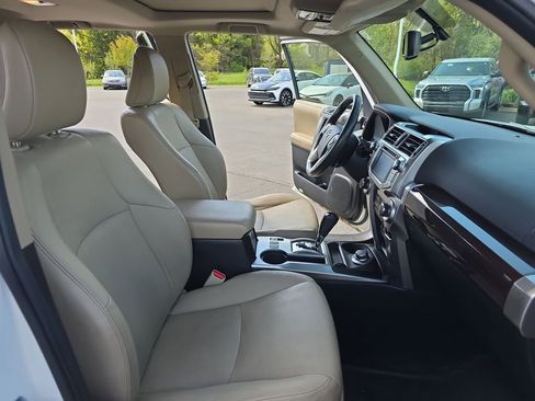 Used 2014 Toyota 4Runner Limited AWD/4WD image 13