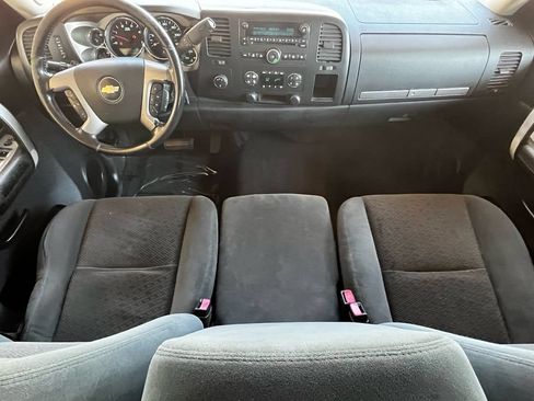 Used 2007 Chevrolet Silverado 2500 LT w/ 1LT Convenience Package AWD/4WD image 14