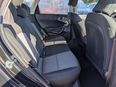 Used 2021 Kia Soul S image 13