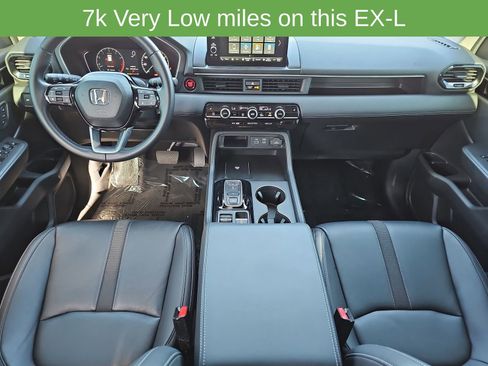 Used 2025 Honda Pilot EX-L image 9