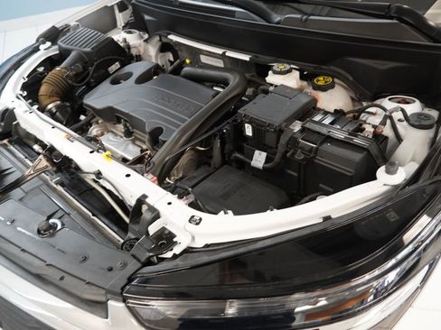 Used 2023 Chevrolet Equinox LS w/ LS Convenience Package image 29