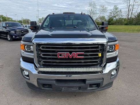 Used 2016 GMC Sierra 2500 SLE w/ SLE Preferred Package AWD/4WD image 8
