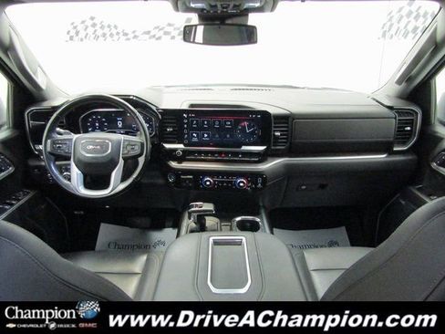 Used 2022 GMC Sierra 1500 SLT w/ SLT Premium Plus Package image 30