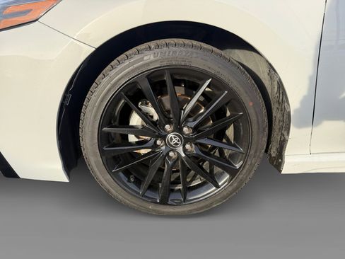 Used 2024 Toyota Camry XSE image 9