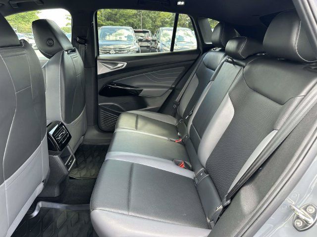 Used 2023 Volkswagen ID.4 Pro S AWD/4WD image 17