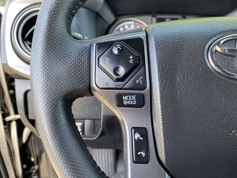 Used 2023 Toyota Tacoma TRD Sport w/ TRD Premium Sport Package AWD/4WD image 20