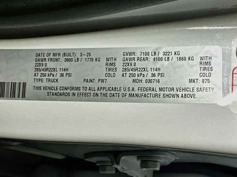 Used 2025 RAM 1500 Tungsten AWD/4WD image 30