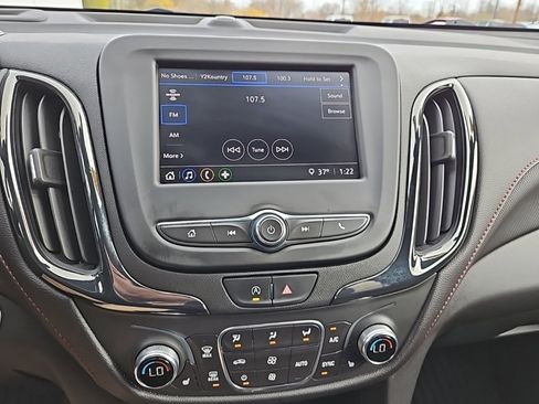 Used 2022 Chevrolet Equinox RS image 19