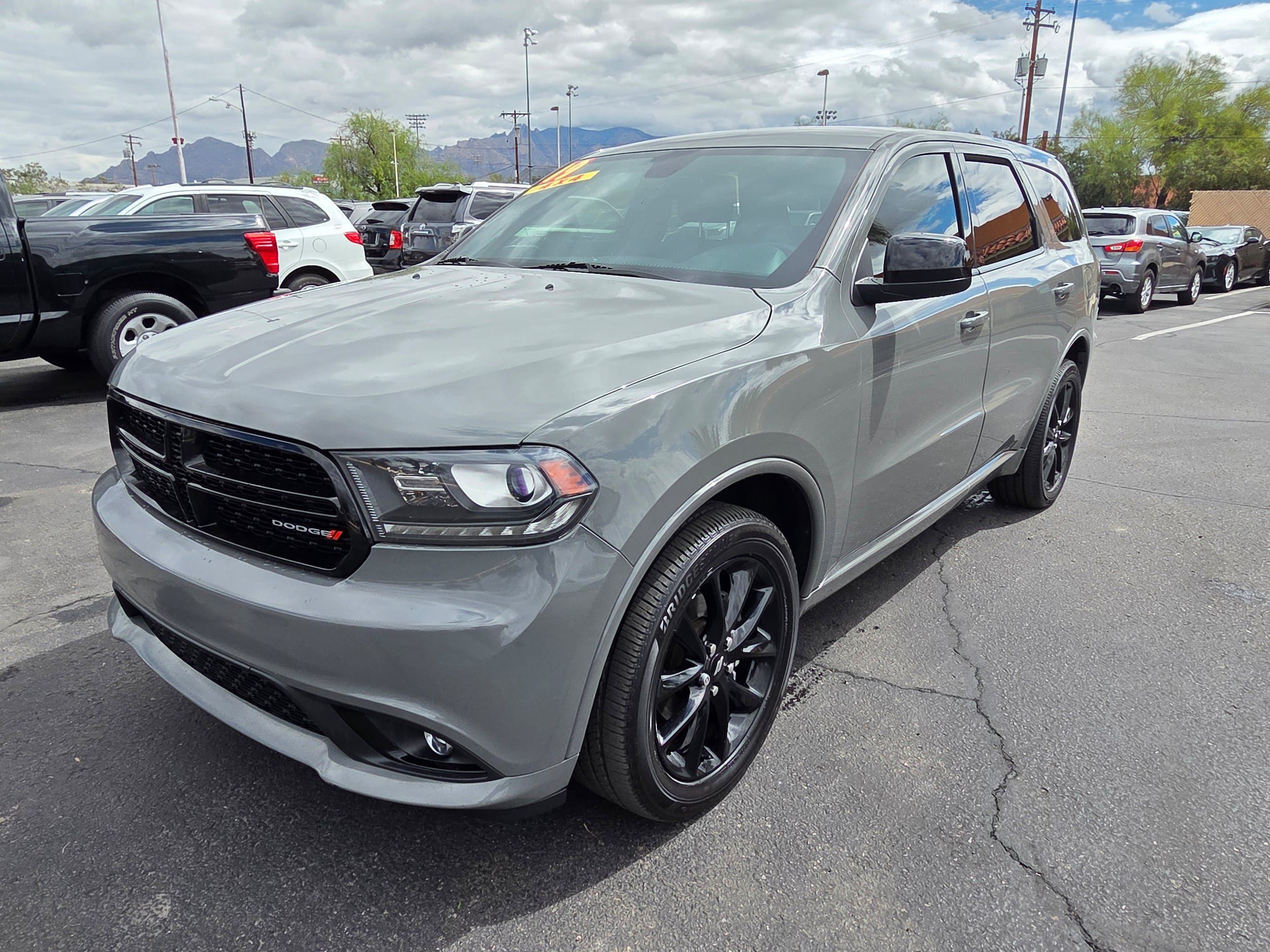 Used 2019 Dodge Durango SXT AWD/4WD image 1