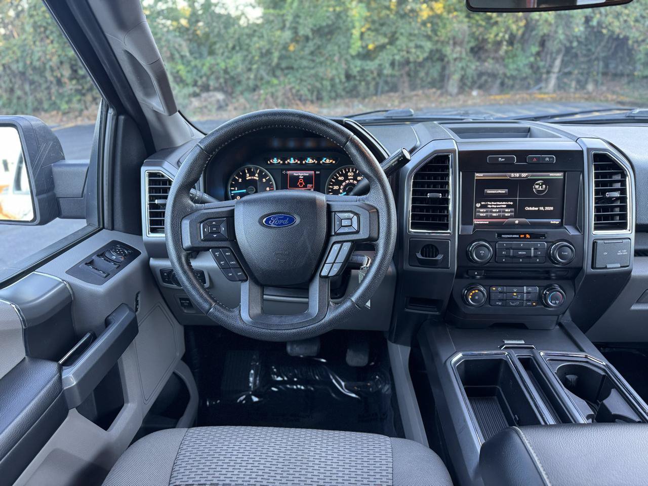 Used 2015 Ford F150 XLT w/ Equipment Group 302A Luxury RWD image 27