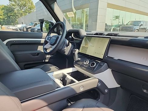 New 2026 Land Rover Defender 110 X-Dynamic SE AWD/4WD image 20