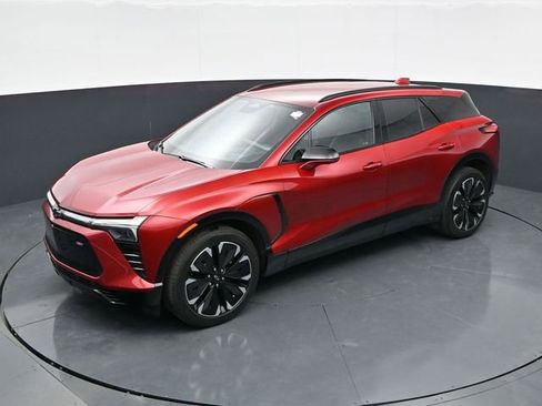 Used 2024 Chevrolet Blazer EV RS image 38