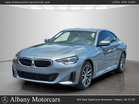 Used 2025 BMW 230i xDrive Coupe w/ Convenience Package image 1