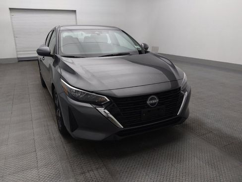 Used 2025 Nissan Sentra SV image 14