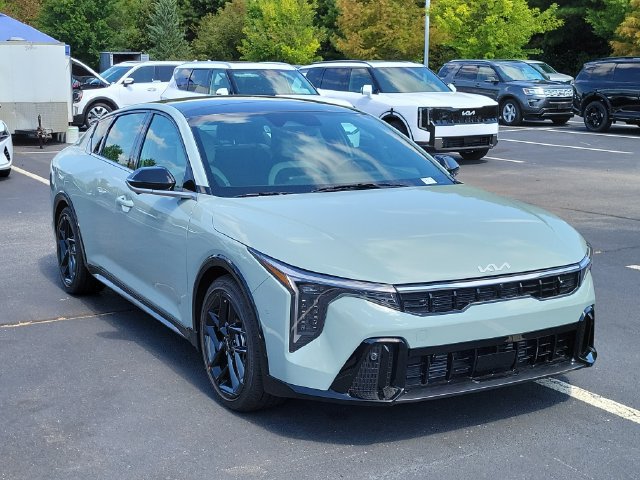 New 2026 Kia K4 GT-Line Turbo FWD image 3