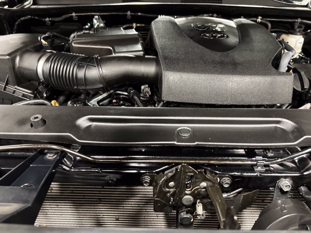 Used 2022 Toyota Tacoma SR5 AWD/4WD image 66