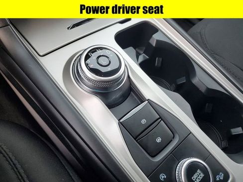 Used 2022 Ford Explorer XLT image 23