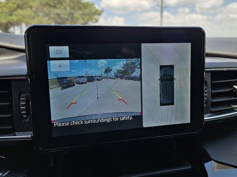 Used 2022 Ford Explorer ST-Line w/ Class IV Trailer Tow Package RWD image 28