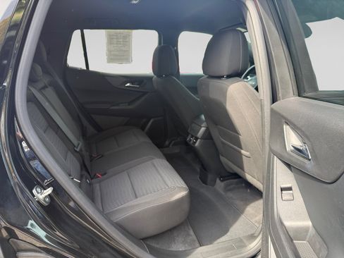Used 2025 Chevrolet Equinox LT FWD image 29