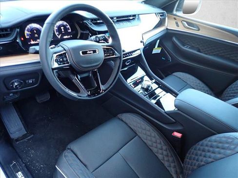 New 2026 Jeep Grand Cherokee Summit w/ Obsidian Package AWD/4WD image 12