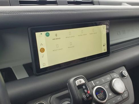 Used 2024 Land Rover Defender 110 S image 28