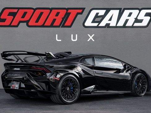 Used 2022 Lamborghini Huracan STO image 7