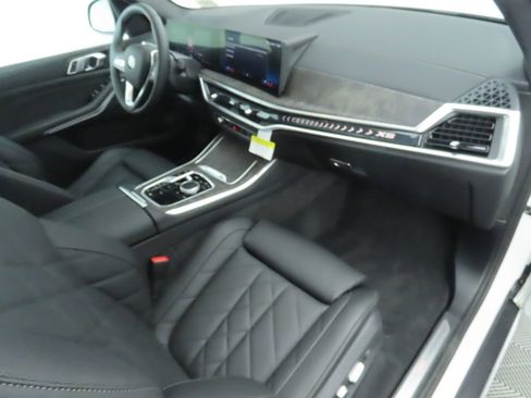 Used 2026 BMW X5 sDrive40i w/ Parking Assistance Package RWD image 19