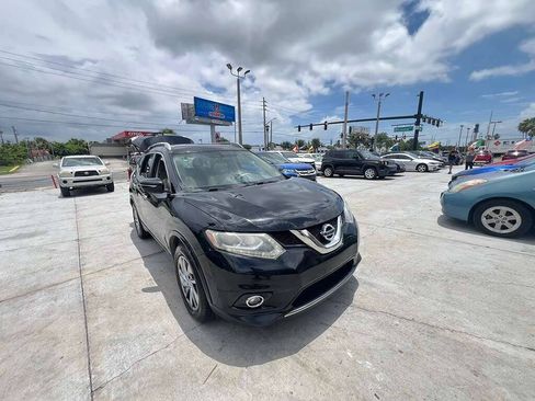 Used 2015 Nissan Rogue SL w/ SL Premium Package FWD image 6