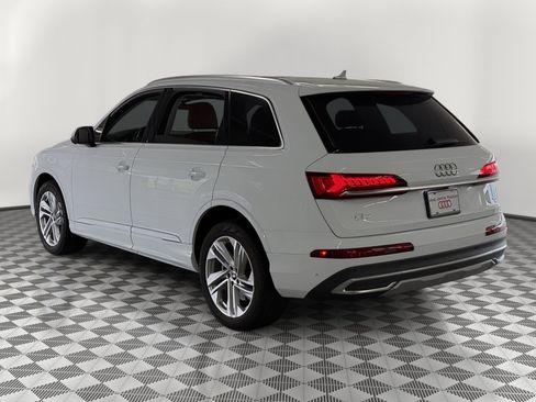 Used 2023 Audi Q7 3.0T Premium Plus AWD/4WD image 3