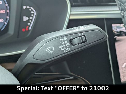 Certified 2025 Audi Q3 2.0T Premium w/ Convenience Package AWD/4WD image 31