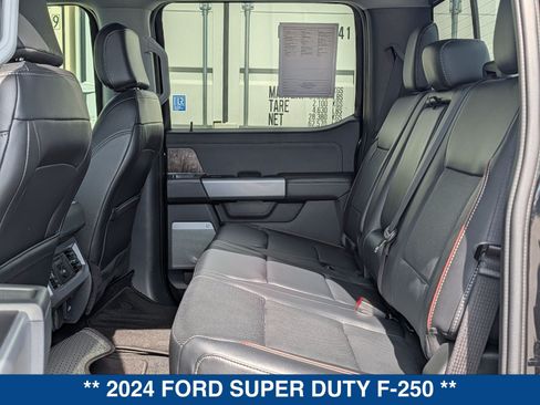 Certified 2024 Ford F250 Lariat w/ FX4 Off-Road Package AWD/4WD image 15