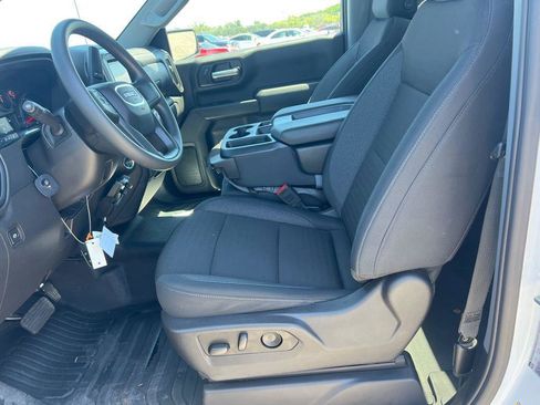 Used 2025 GMC Sierra 1500 Pro w/ Pro Value Package image 5